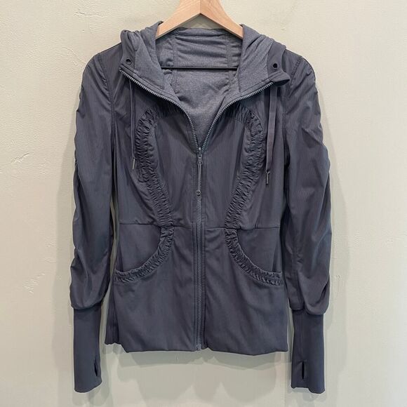 Lululemon Dance Studio Jacket III Soot Light - Size: 8 - Picture 2 of 13